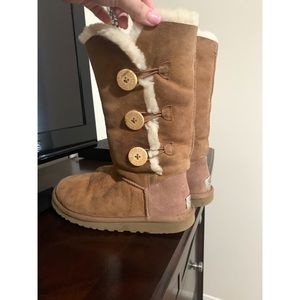 Ugg chestnut bailey button boots